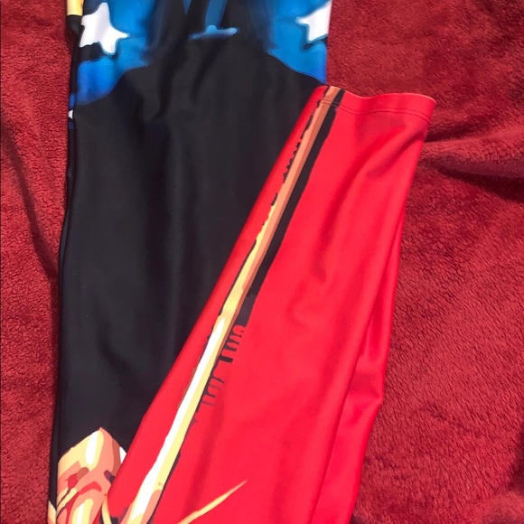 Wonder Woman leggings - Picture 6 of 8